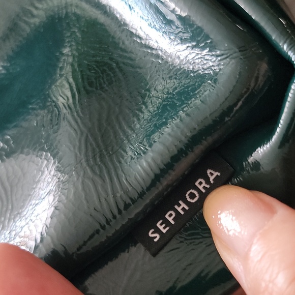 Sephora Play makeup cosmetics green pouch - Picture 3 of 4